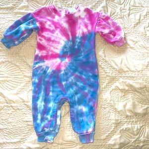 Baby Gap Tie-dye Sweatsuit Romper sz. 0-3 mos.